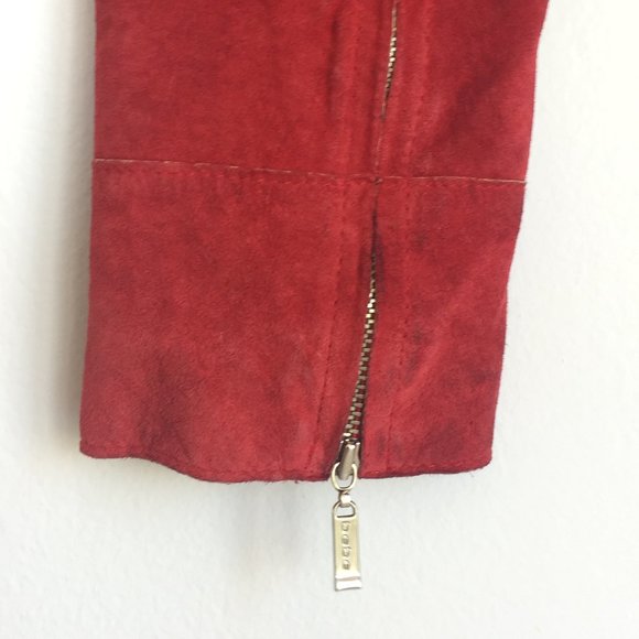 Red Leather Jacket - perfect for Fall/Winter - Picture 3 of 5